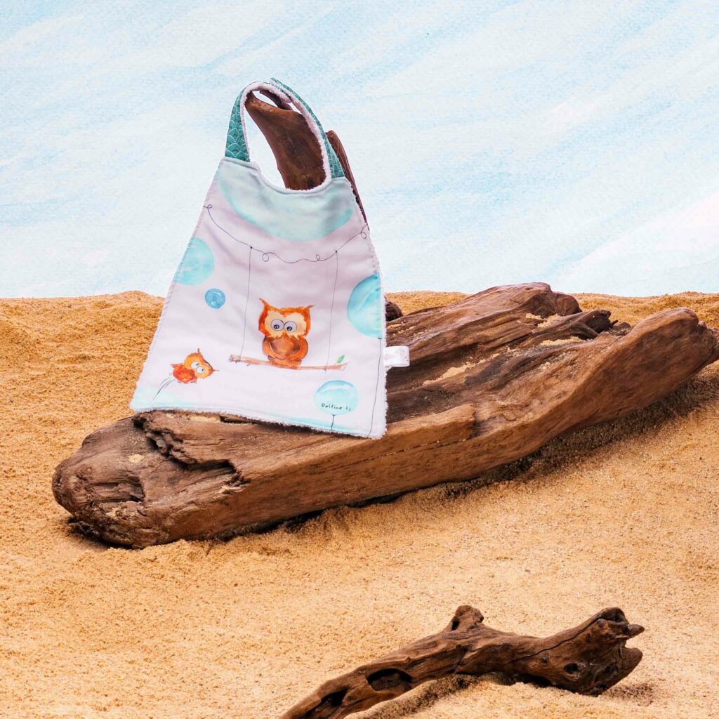 Petit bavoir illustré