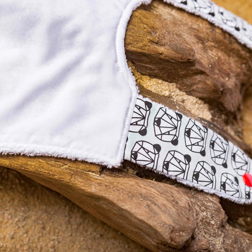 Grand bavoir illustré